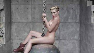 Miley Cyrus Naked (32 Pics + GIFs & Video) on picsfans.net