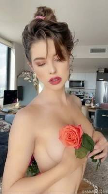 Amanda Cerny Nude Valentines  Set  on picsfans.net