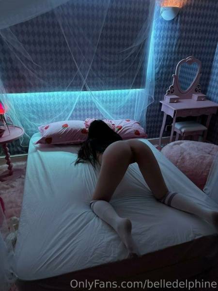 Belle Delphine Nude Cam Girl Bedroom Onlyfans Set Leaked on picsfans.net