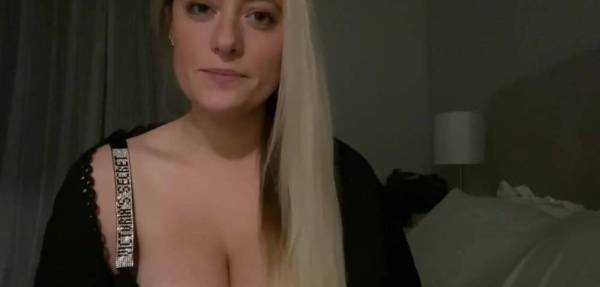 Cassi ASMR Onlyfans Busty Tease Video Leaked on picsfans.net